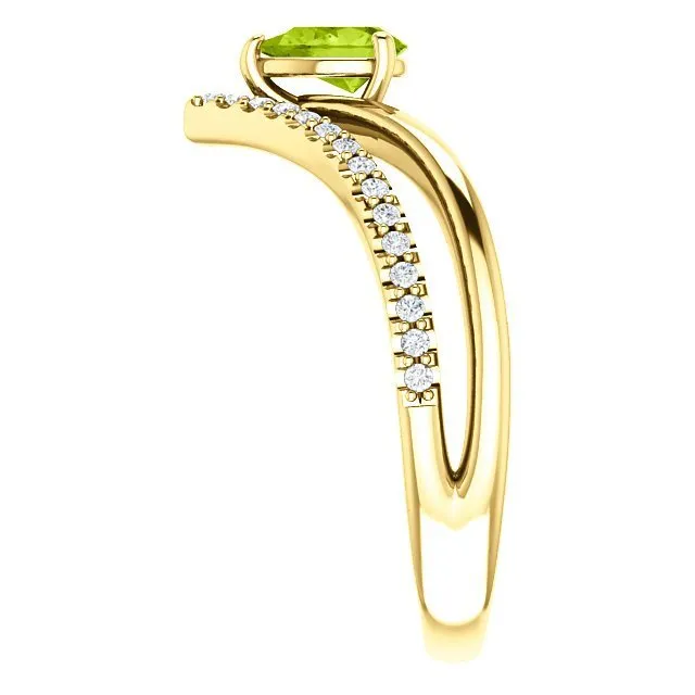 14KT GOLD  0.48 CT PERIDOT & 0.16 CTW DIAMOND NEGATIVE SPACE "V" RING