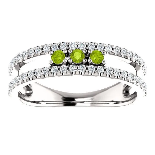 14KT GOLD .15 CTW PERIDOT & .25 CTW DIAMOND ACCENT NEGATIVE SPACE RING