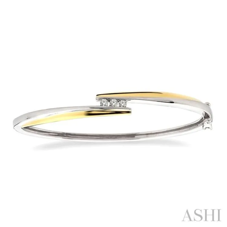 1/6 Ctw Three Stone Round Cut Diamond Bangle in 14K White and Yellow Gold