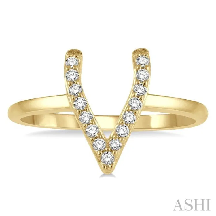 1/8 Ctw Wishbone Round Cut Diamond Petite Ring in 10K Yellow Gold