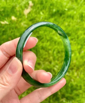 A CANADIAN JADE BANGLE 60MM #2413