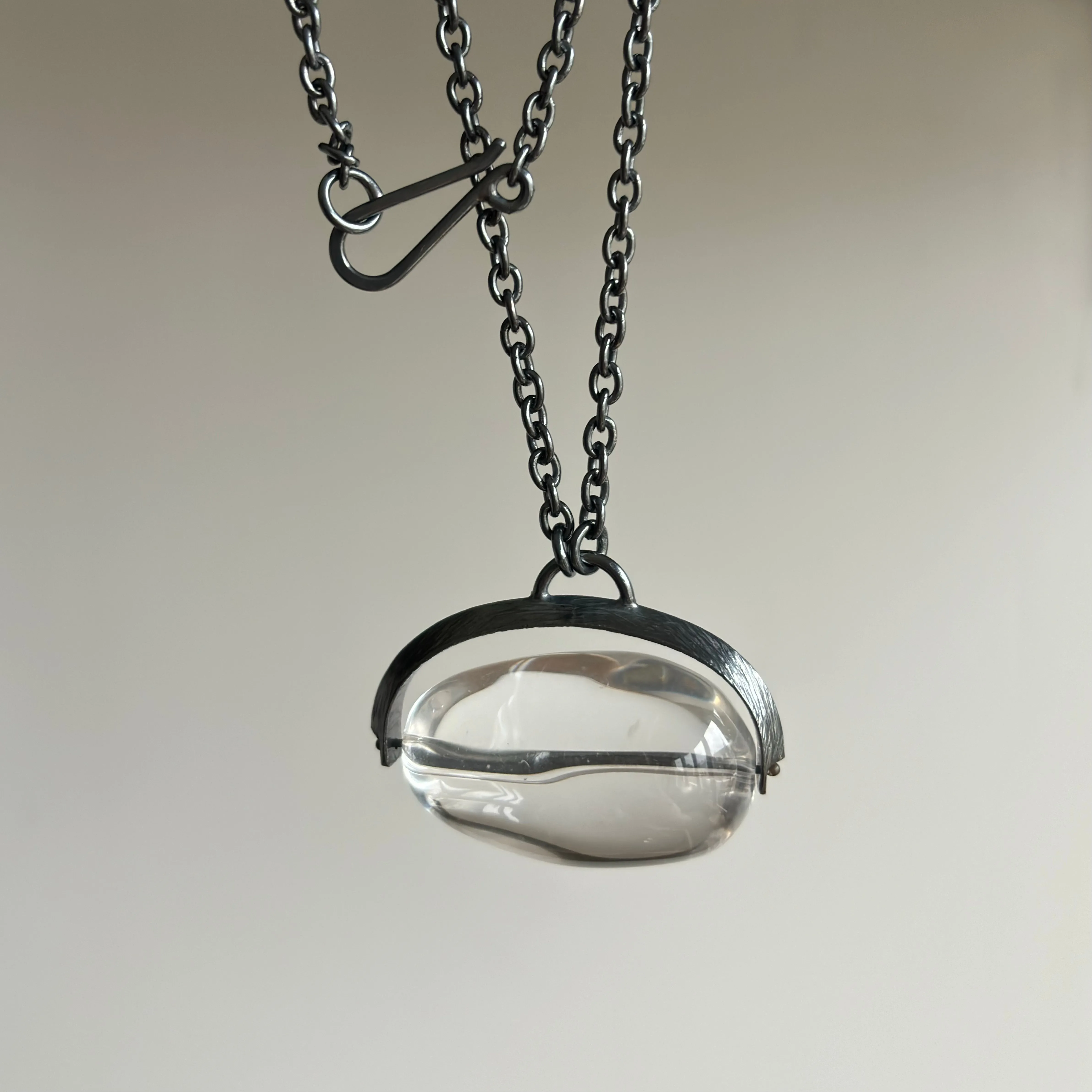 Big Quartz Spinner Necklace