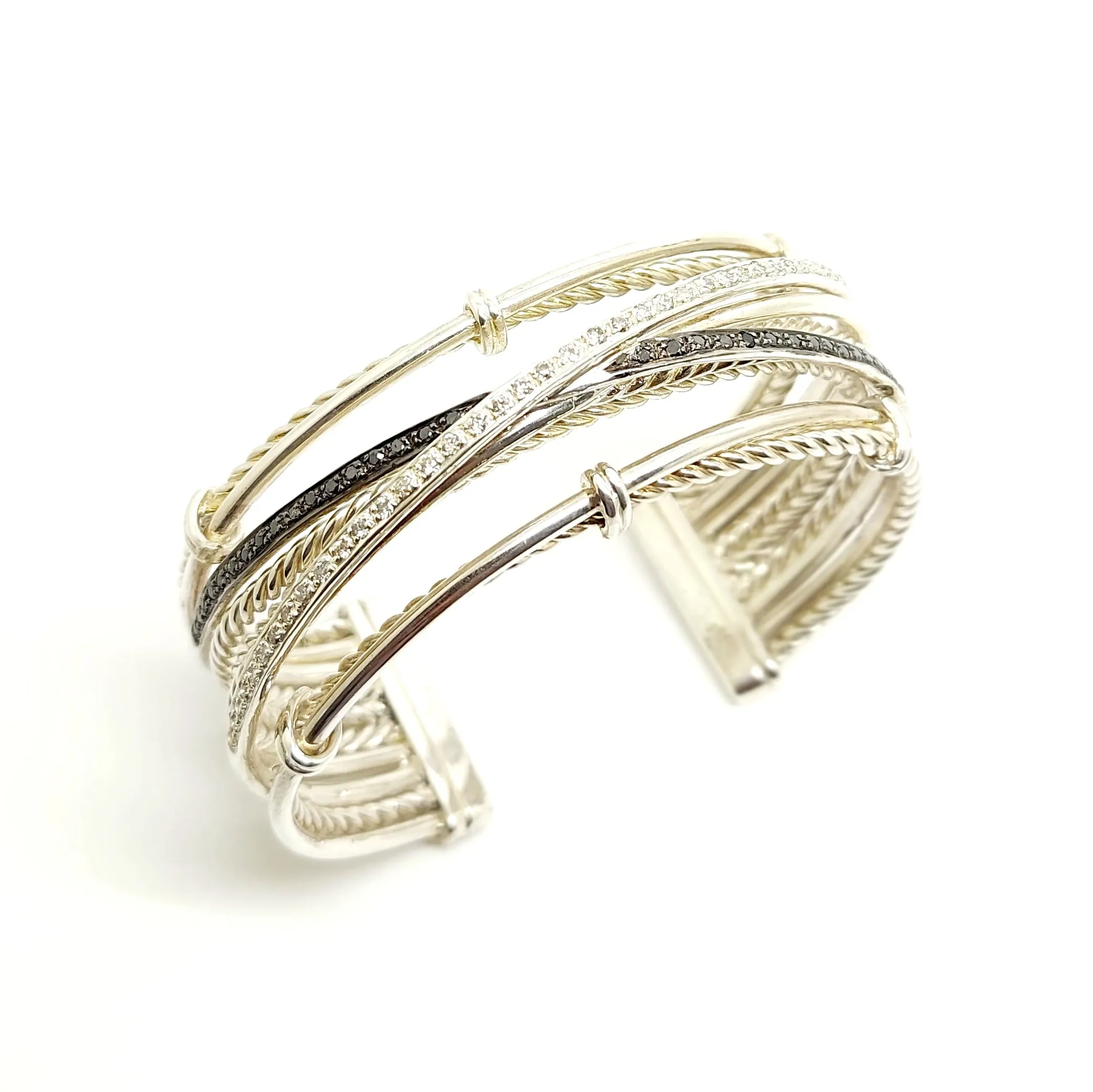 BLACK AND WHITE DIAMOND INTERTWINED BANGLE