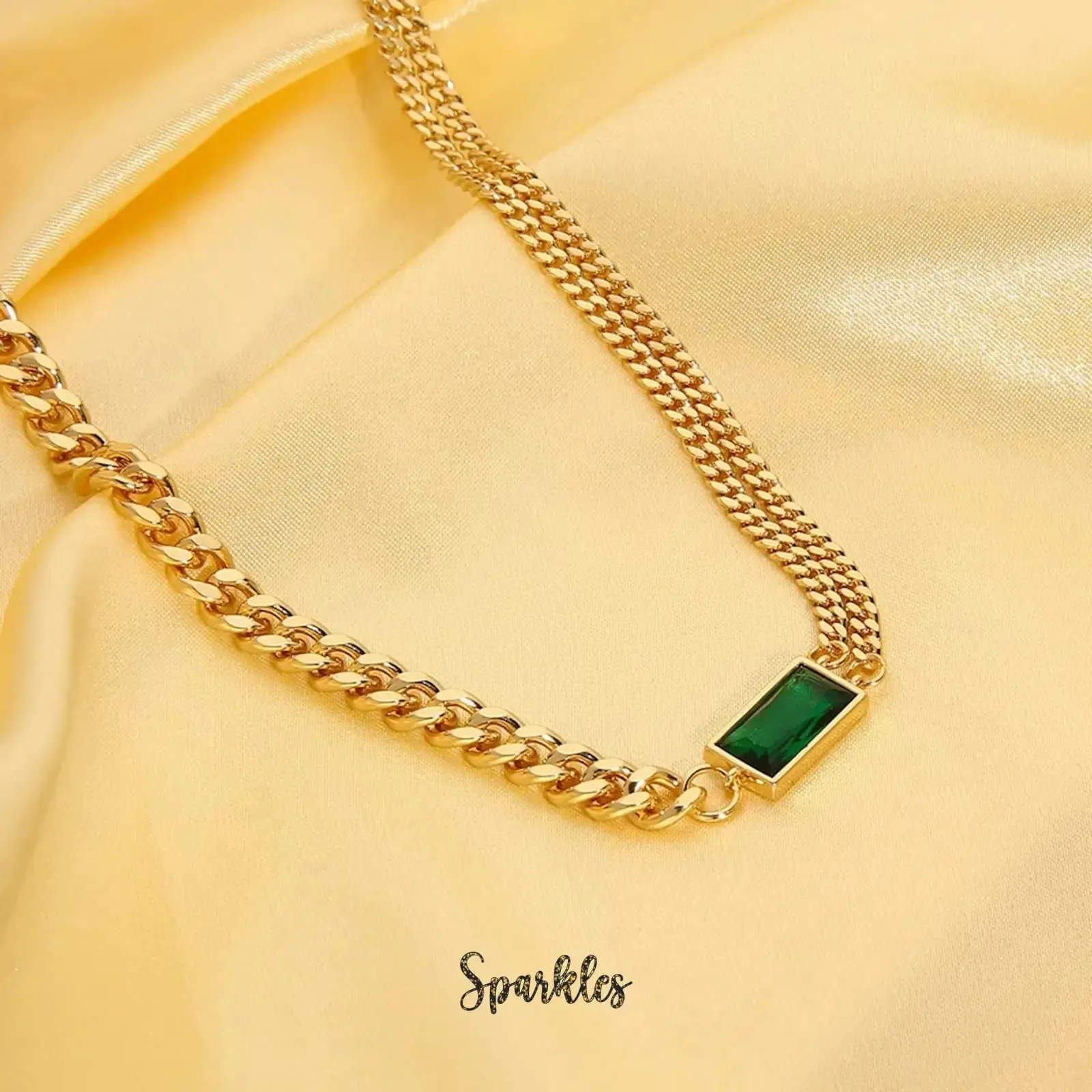 DAINTY EMERALD NECKLACE