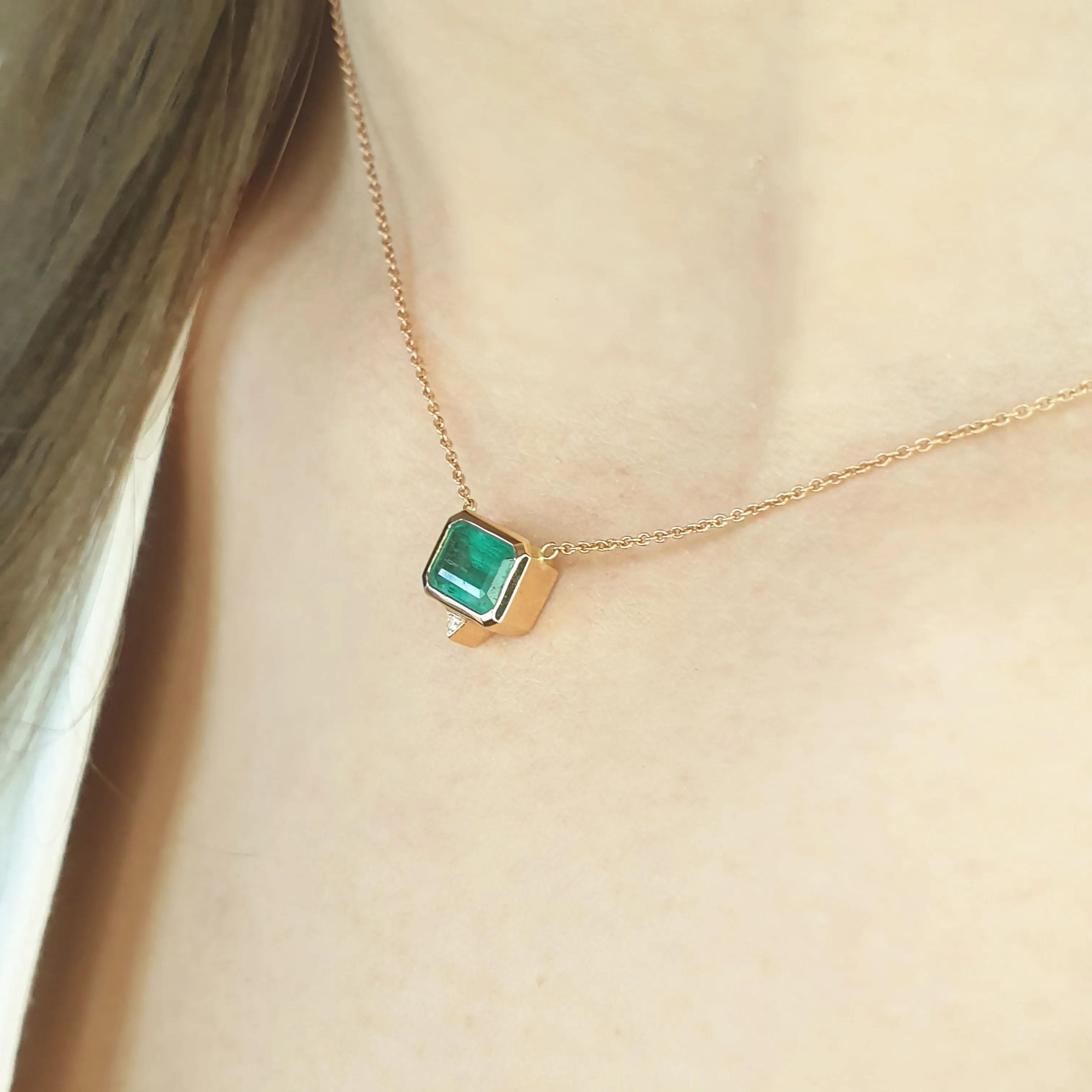 Emerald Necklace With Diamond