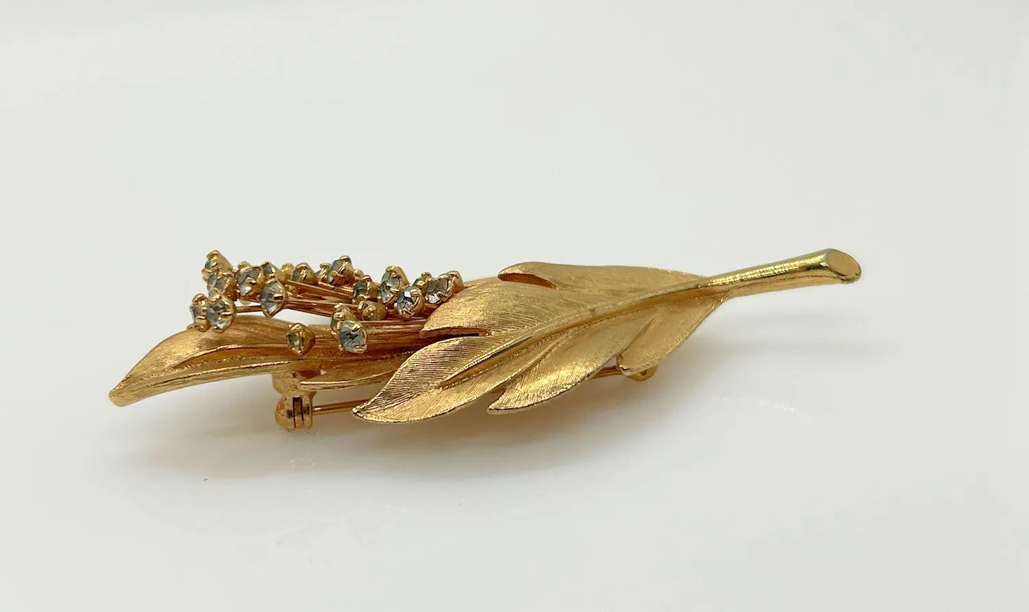 Golden Bouquet of Flowers with Rhinestones Vintage Brooch