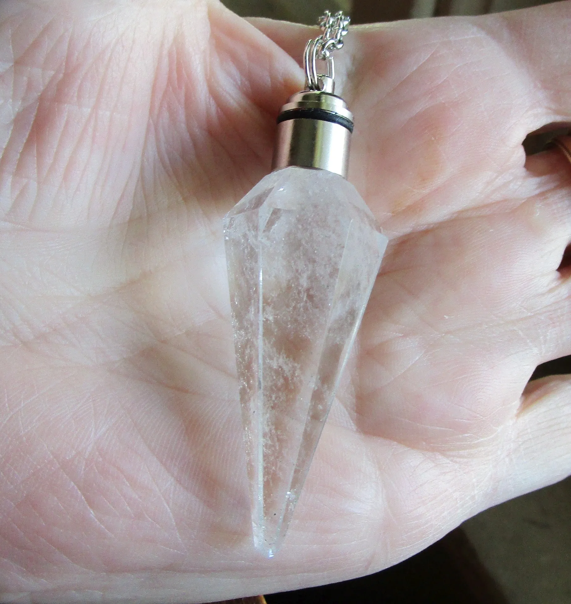 Quartz Crystal Color Change Light Up Pendulum Pendant Necklace