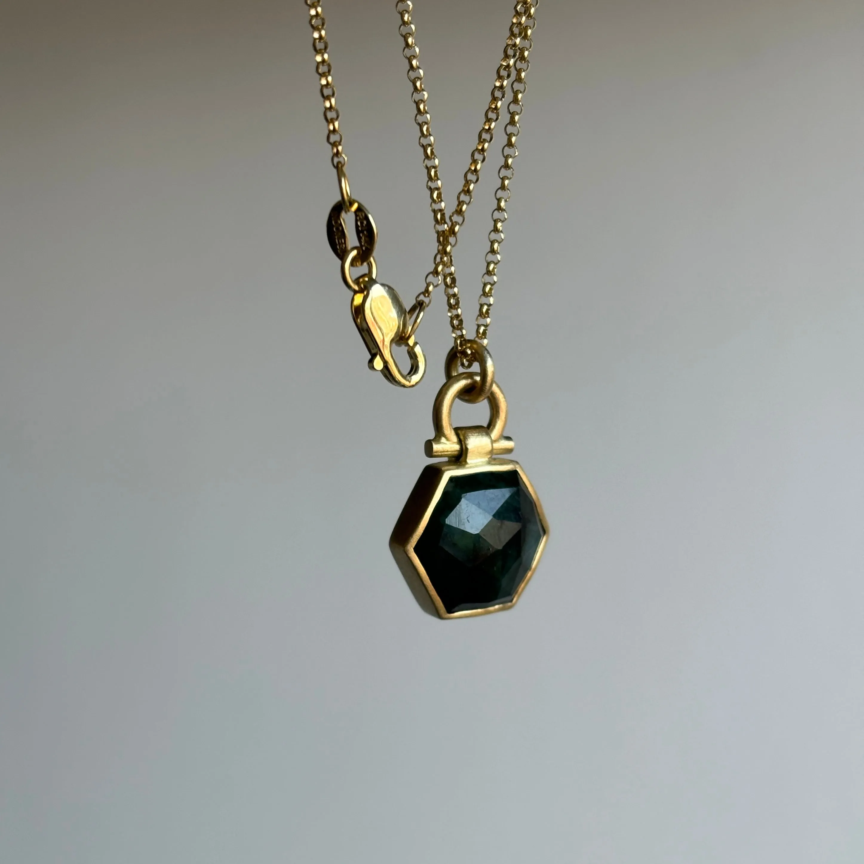 Rose Cut Emerald Hexagon Pendant