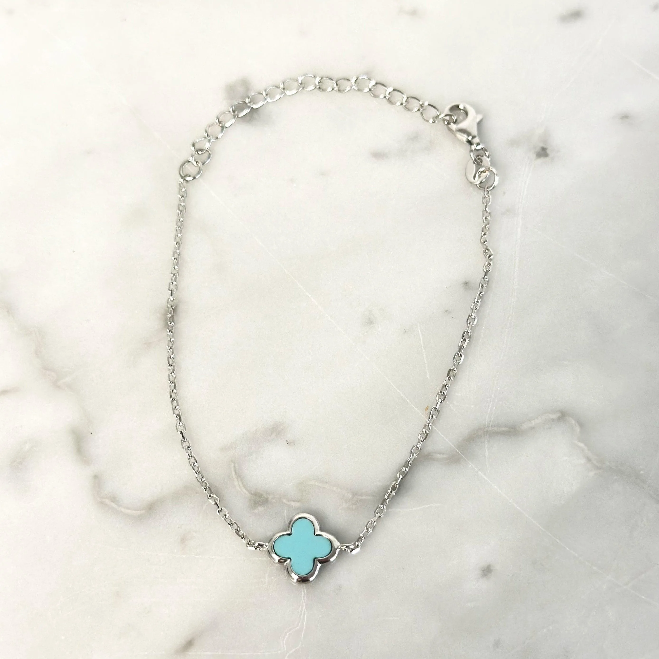 Silver Bracelet with Smooth Turquoise Clover