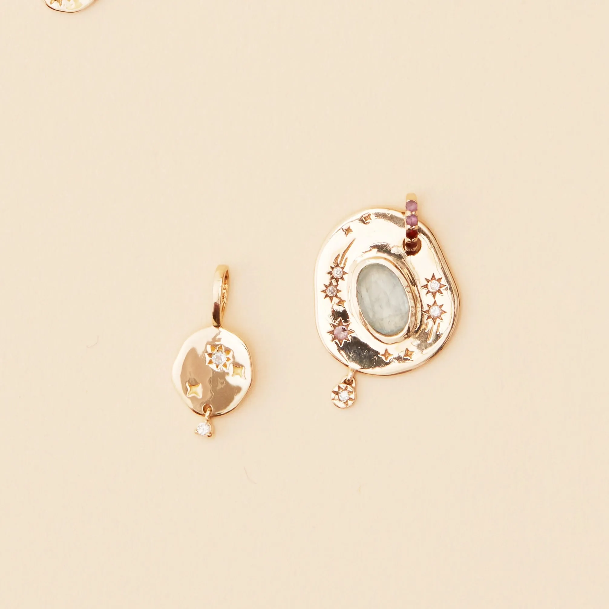 small air element charm - 10k yellow gold, gemstones