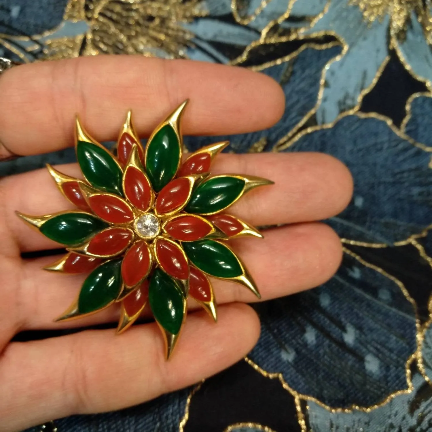 Vintage Sphinx Flower Brooch Green/Red glass flower Carnelian Red Agate