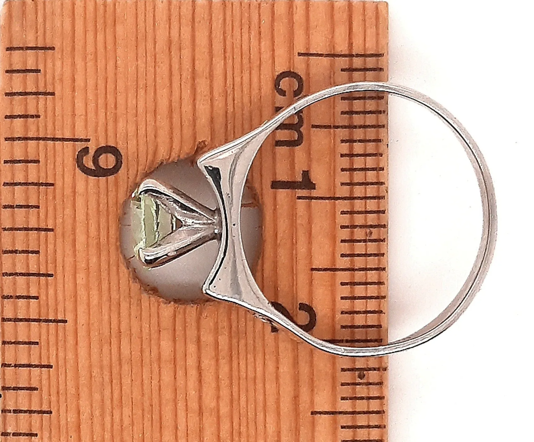 White Gold & Spinel Ring